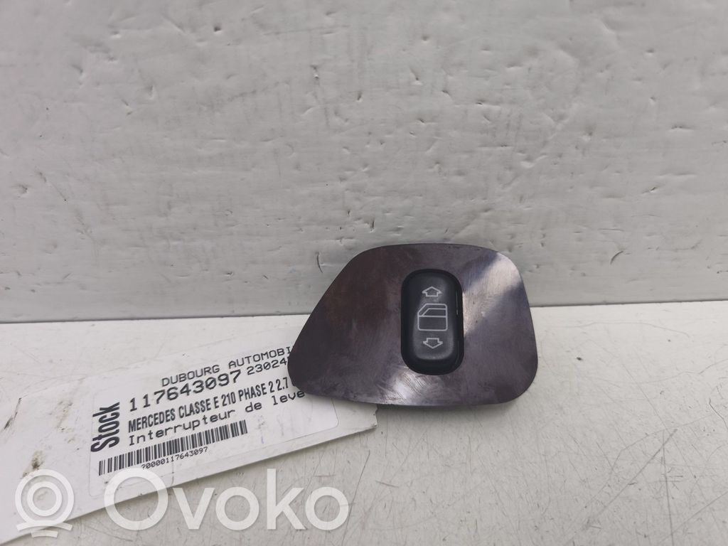 Mercedes-Benz E W210 Przyciski szyb 