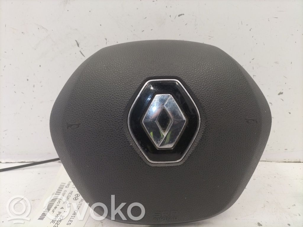 Renault Megane IV Poduszka powietrzna Airbag kierownicy 