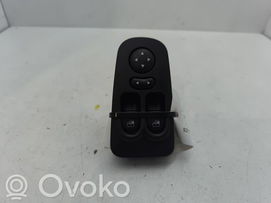 Lancia Ypsilon Electric window control switch 