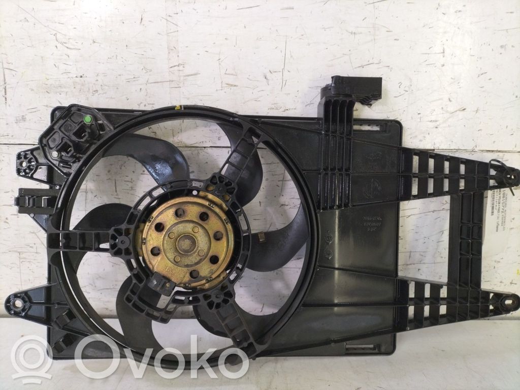 Lancia Ypsilon Elektryczny wentylator chłodnicy 