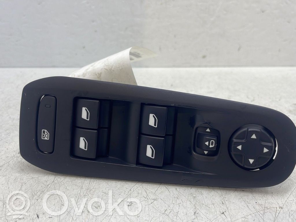 Peugeot 308 Przyciski szyb 