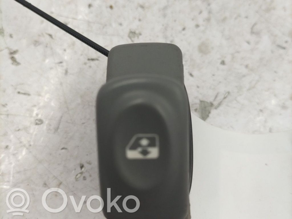 Renault Twingo I Electric window control switch 