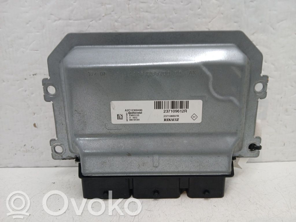 Dacia Sandero Engine control unit/module 