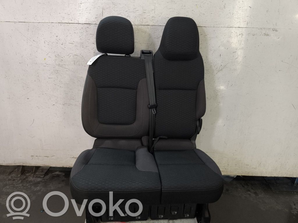 Fiat Talento Kaksoisetuistuin 