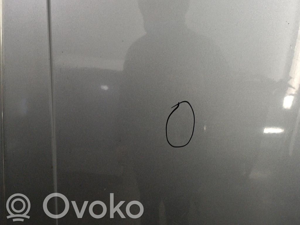 Dzinēja pārsegs (vāks)
