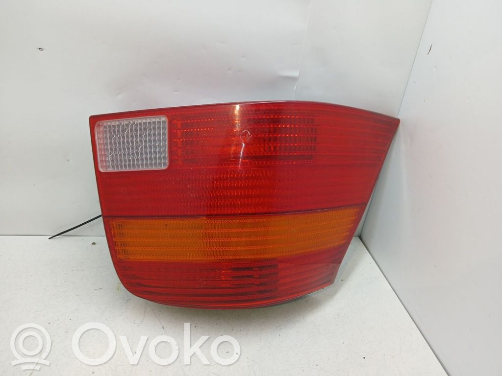 Volkswagen Golf IV Luci posteriori