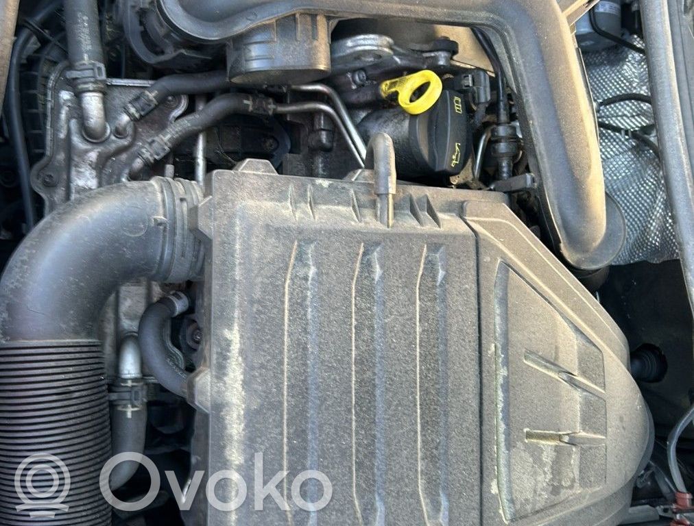 Двигатель   04C100098E