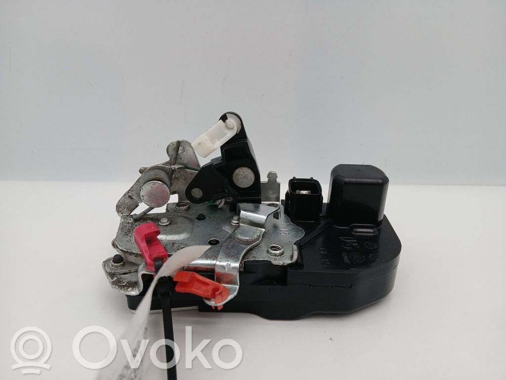 Chrysler 300 - 300C Serratura portiera anteriore 