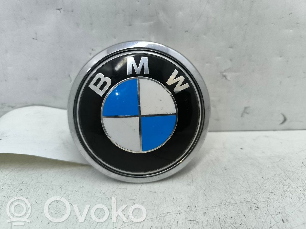 BMW 1 E81 E87 Tailgate opening switch 