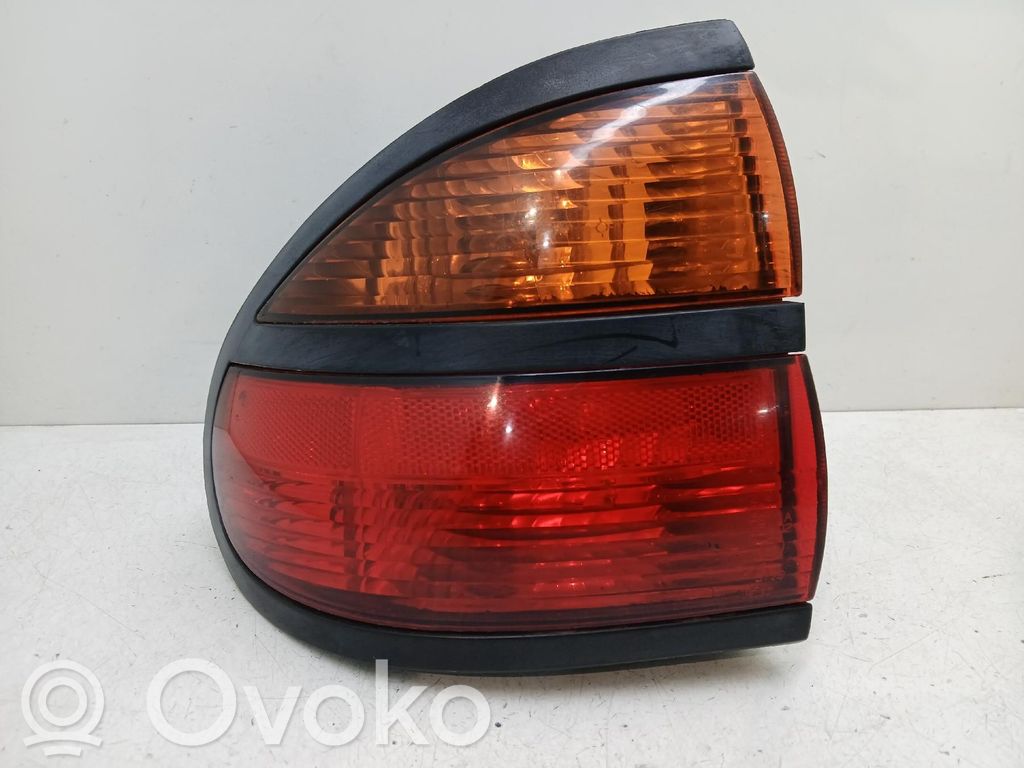 Renault Laguna I Luci posteriori 