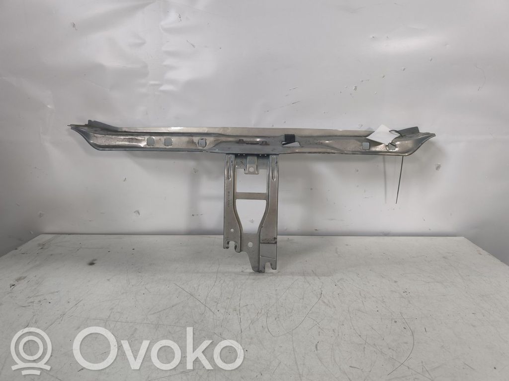 Renault Clio II Staffa del pannello di supporto del radiatore parte superiore