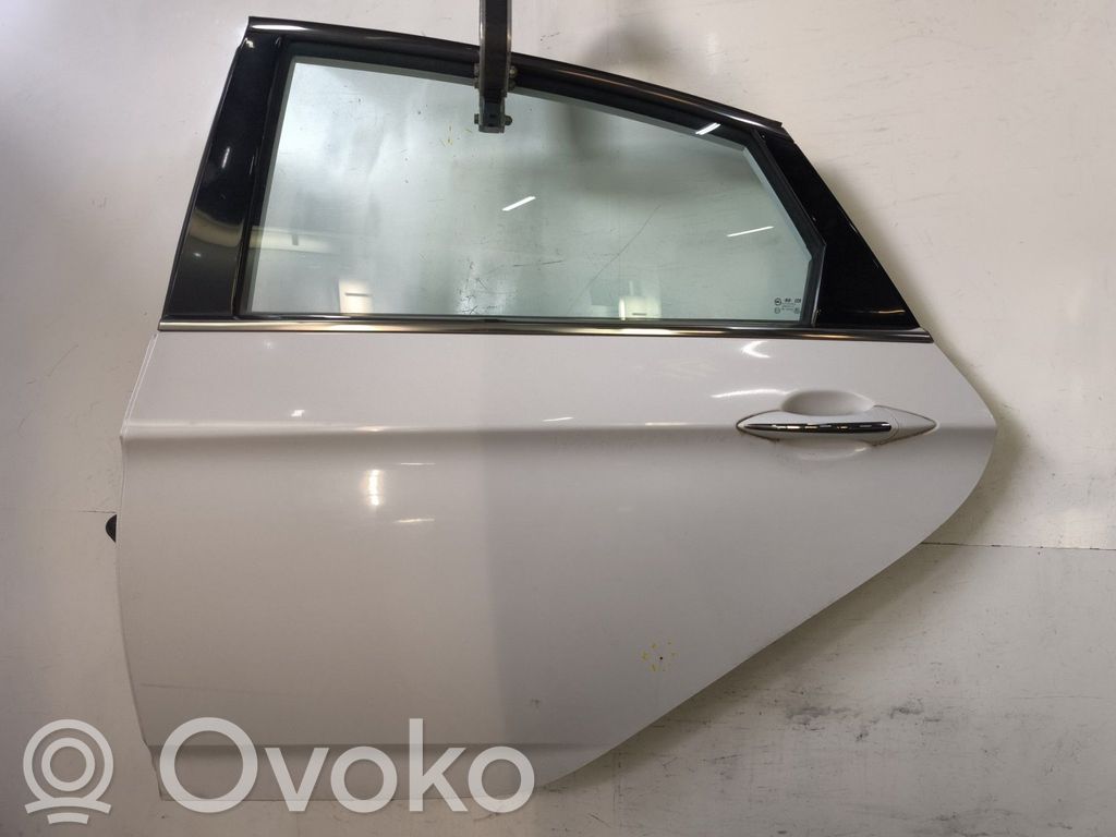 Drzwi tylne   770033Z300