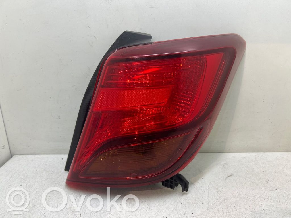 Toyota Yaris Lampă spate în caroserie 