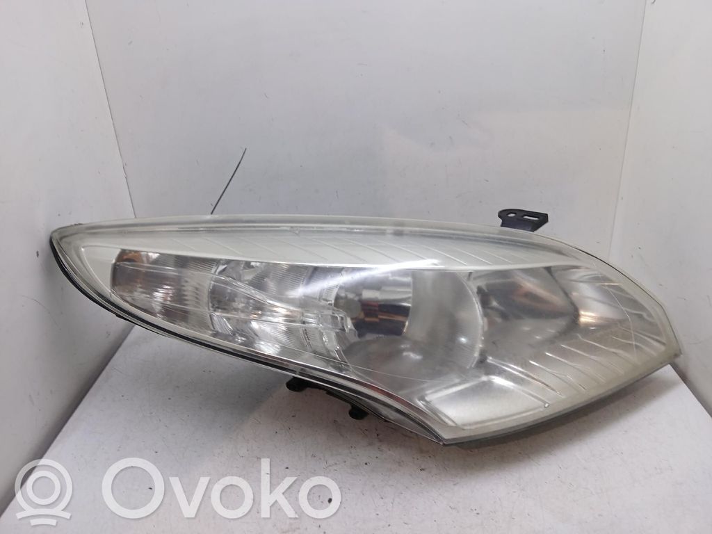 Phare frontale   260100017R