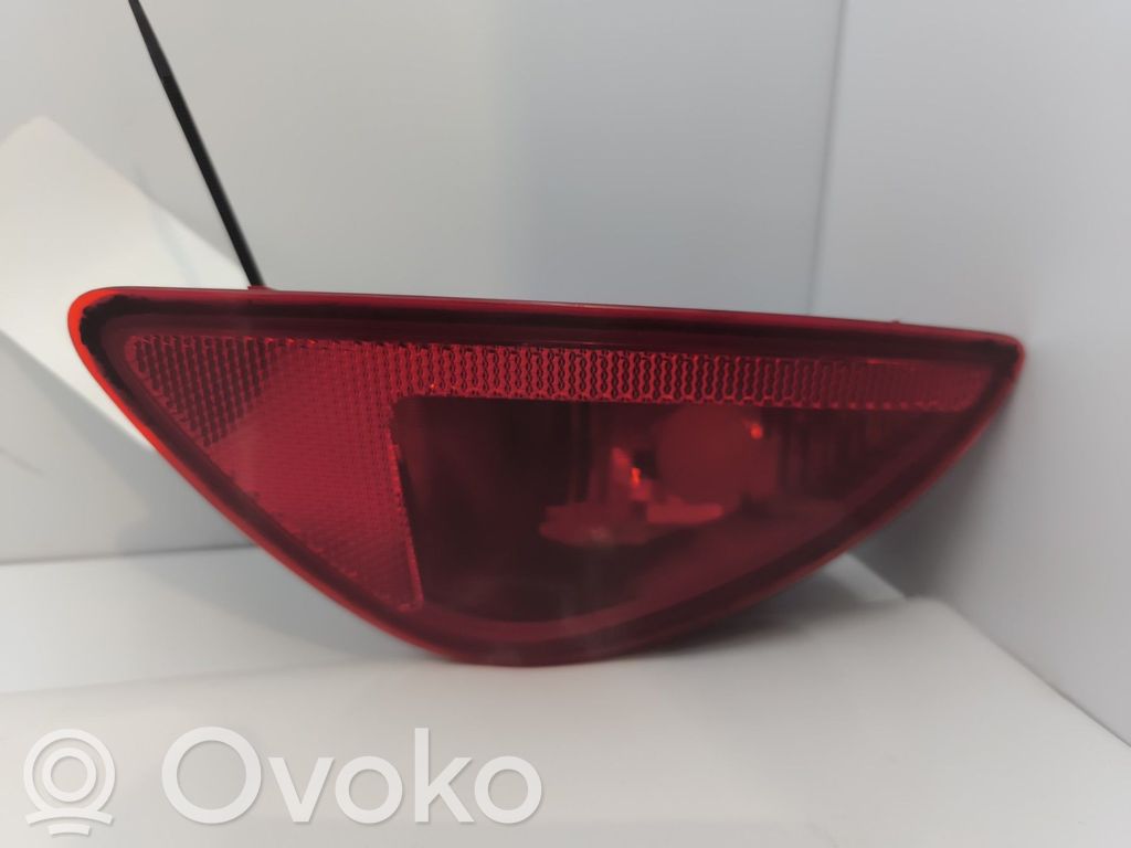 Renault Clio III Reflector de faros/luces traseros