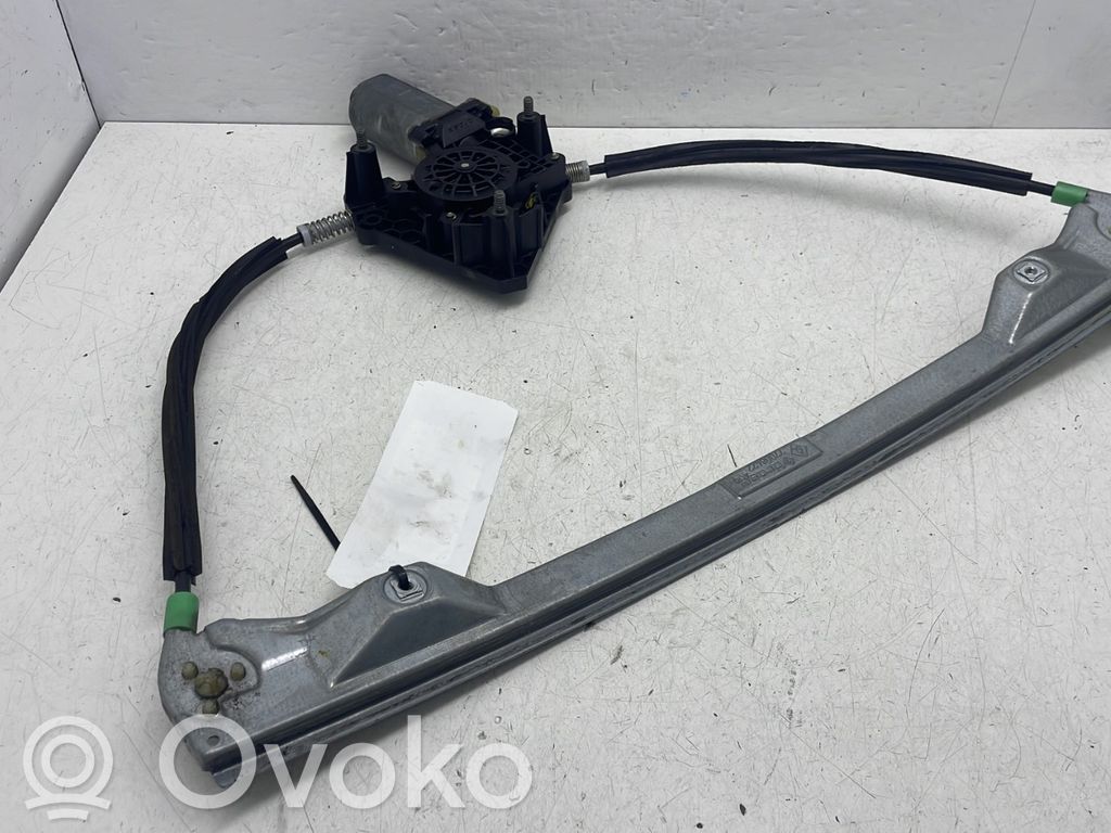 Renault Clio II Elektryczny podnośnik szyby drzwi przednich