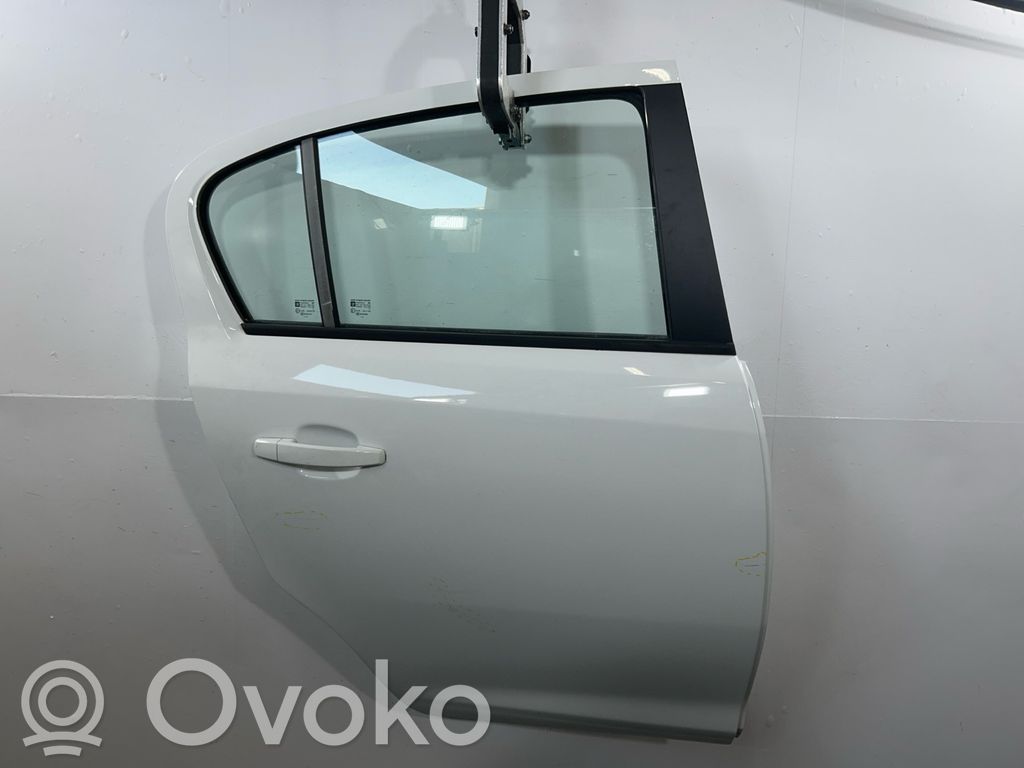 Opel Corsa D Puerta trasera