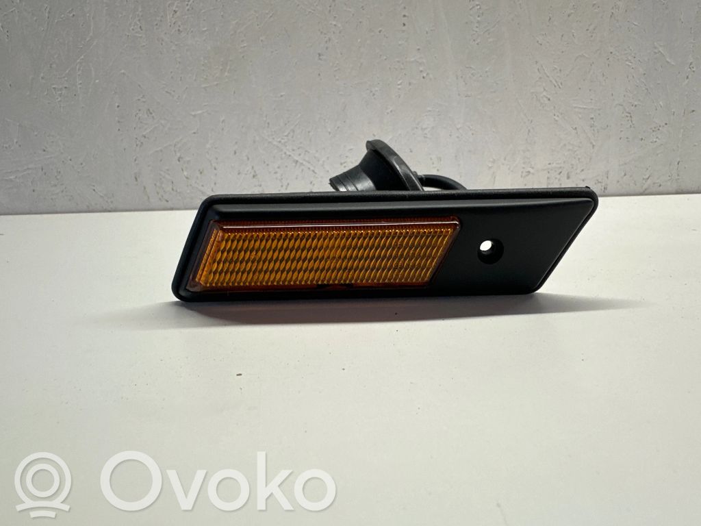 BMW 3 E36 Front fender indicator light 