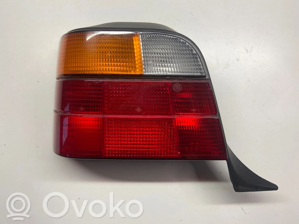 BMW 3 E36 Galinis žibintas kėbule 