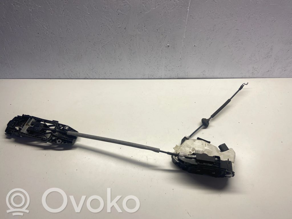 Volkswagen Tiguan Zamek drzwi tylnych 