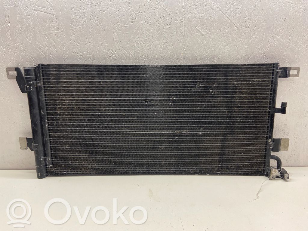 Audi A4 S4 B9 Skraplacz / Chłodnica klimatyzacji 