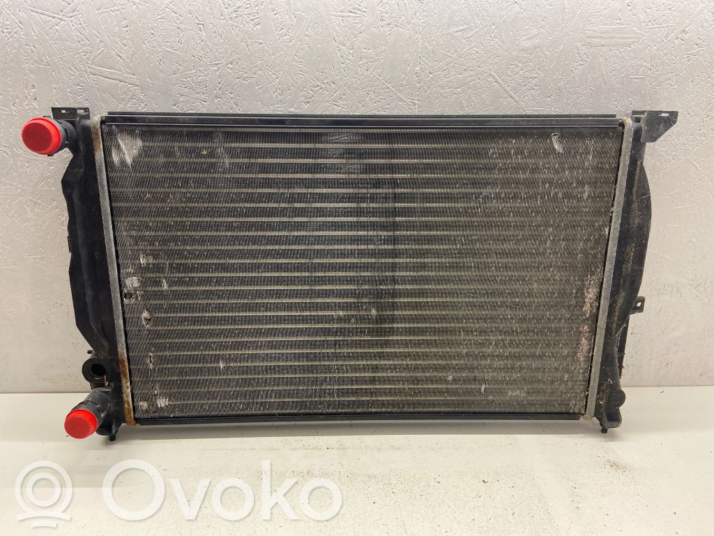 Audi A4 S4 B5 8D Wasserkühler 