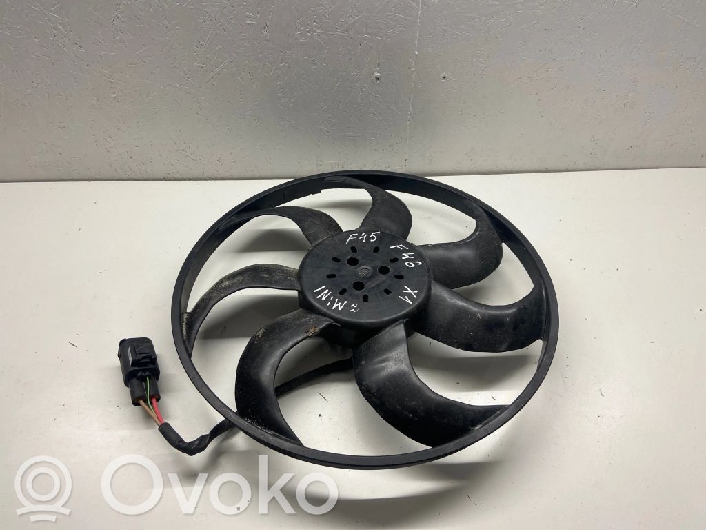 BMW 2 F46 Elektrolüfter 