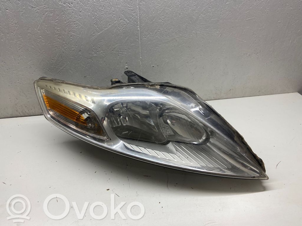 Ford Mondeo MK IV Lampa przednia 