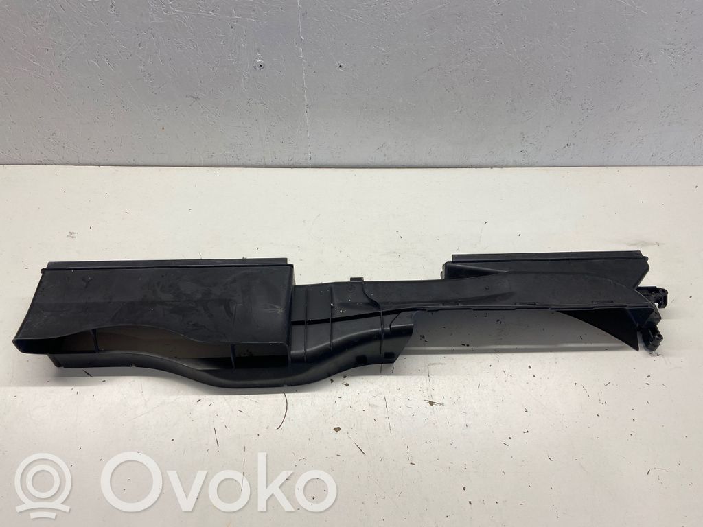 Volkswagen Touran III Air intake duct part 