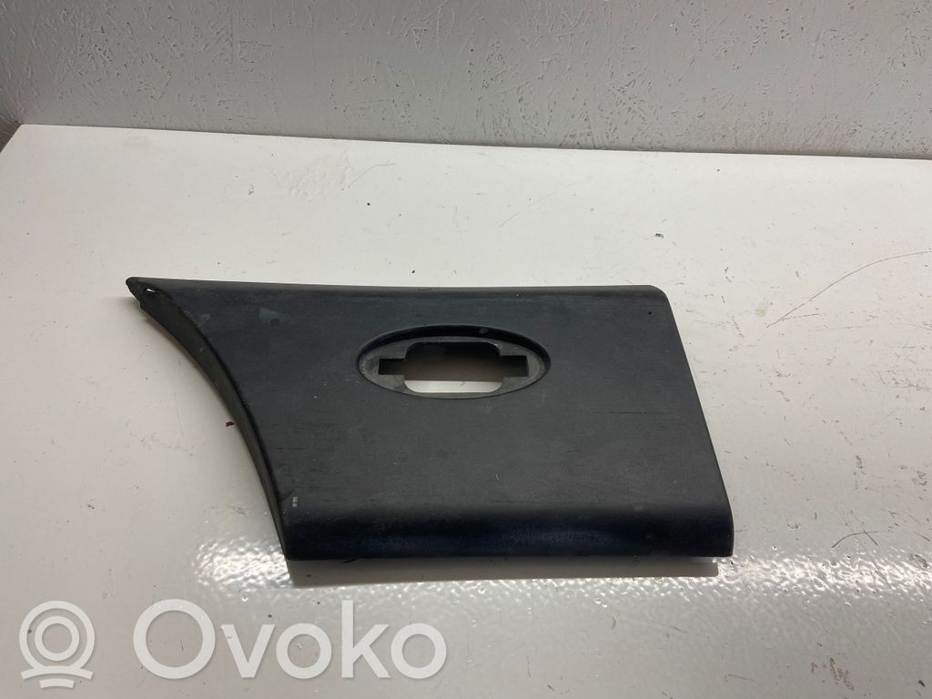 Renault Master III Listwa tylnego błotnika 