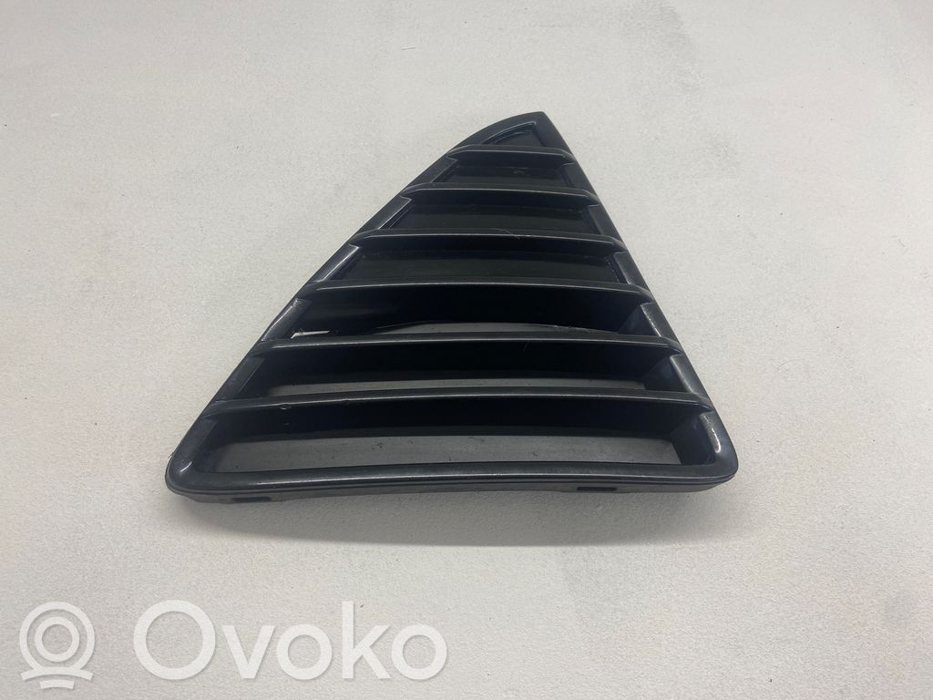 Ford Focus Apakšējais režģis (trīsdaļīgs) 