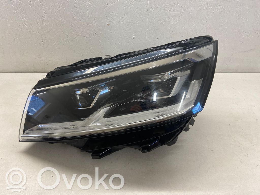 Volkswagen Transporter - Caravelle T6 Headlight/headlamp 