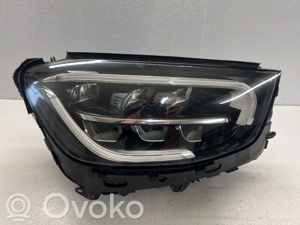 Mercedes-Benz GLC X253 C253 Lampa przednia 