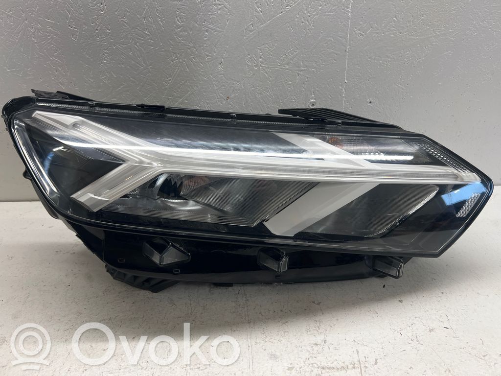 Dacia Sandero III Lampa przednia 