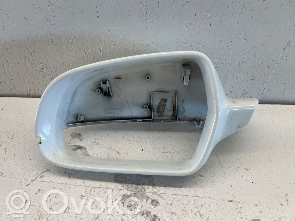 Audi A3 S3 8P Obudowa lusterka zewnętrznego drzwi przednich 