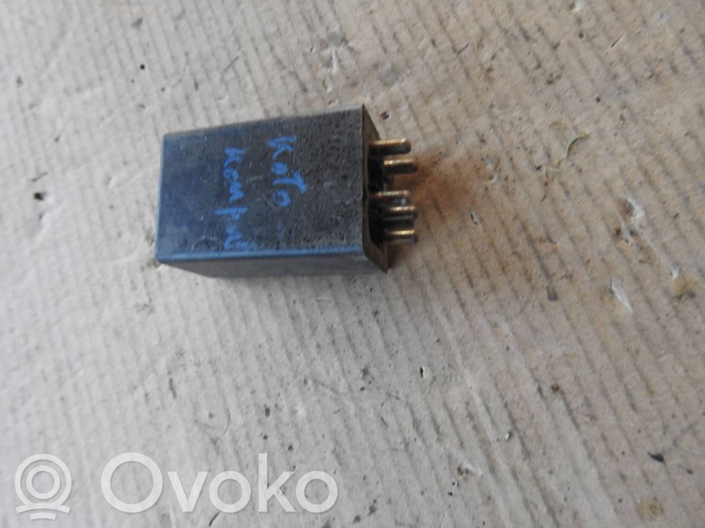 Mercedes-Benz E W210 Fuse module 