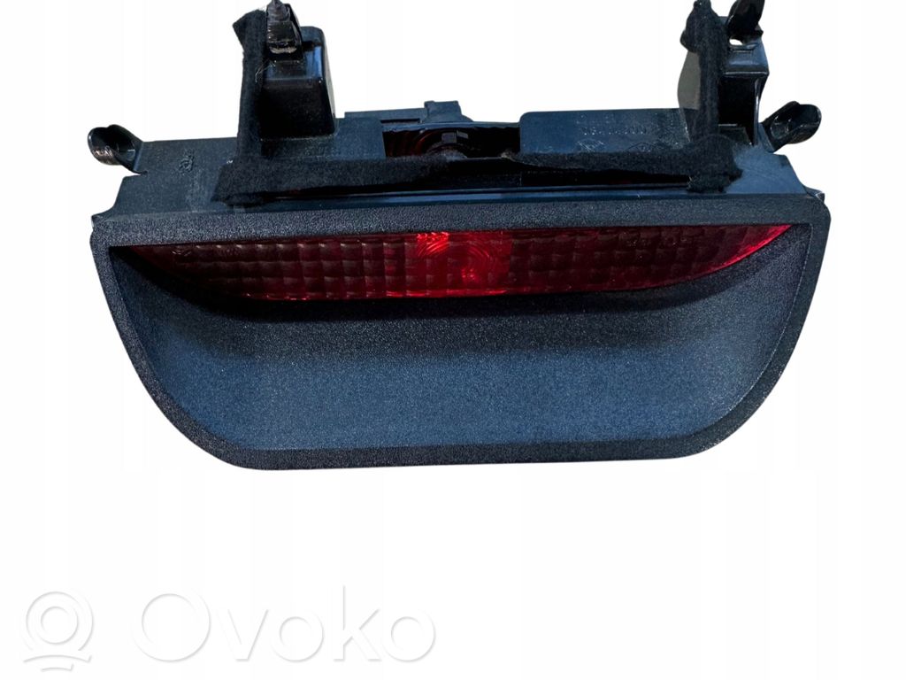 Dacia Sandero Third/center stoplight 