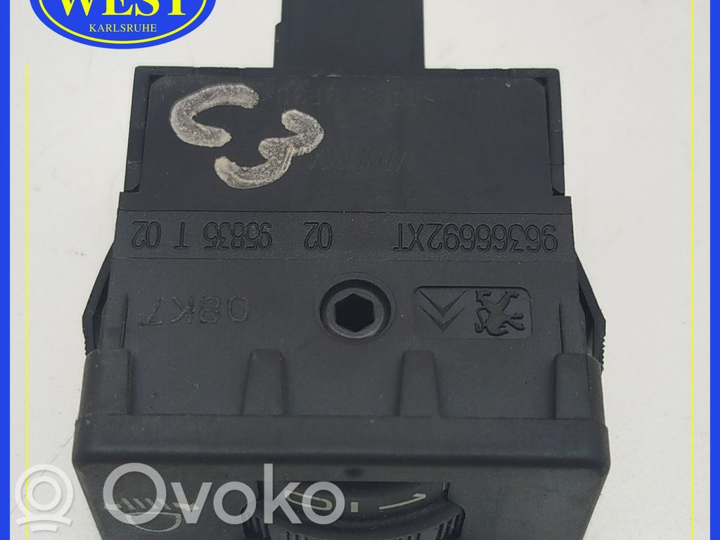 Headlight level height control switch   96661868ZD,6490CX