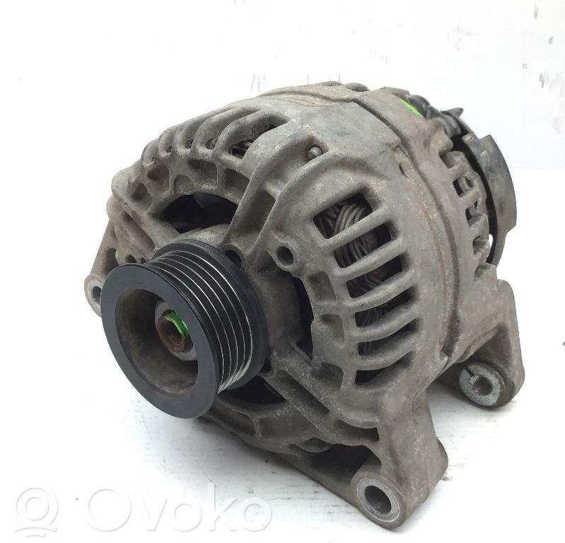 Opel Astra H Alternator 