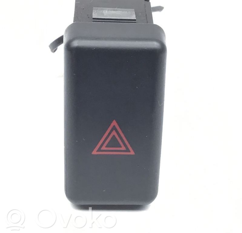 Schalter Warnblinkanlage   BP4K664HD