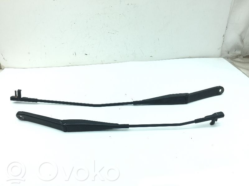 Wischerarm vorne   4M5117526AC