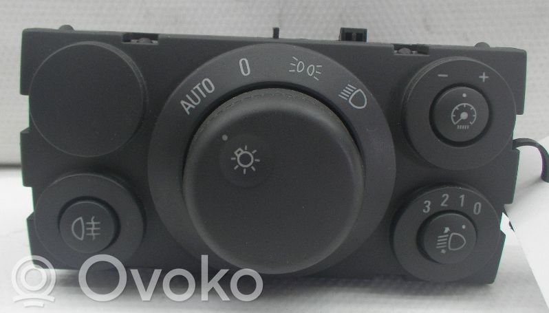 Opel Astra H Light switch 