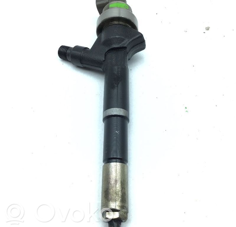 Inyector de combustible   93376270