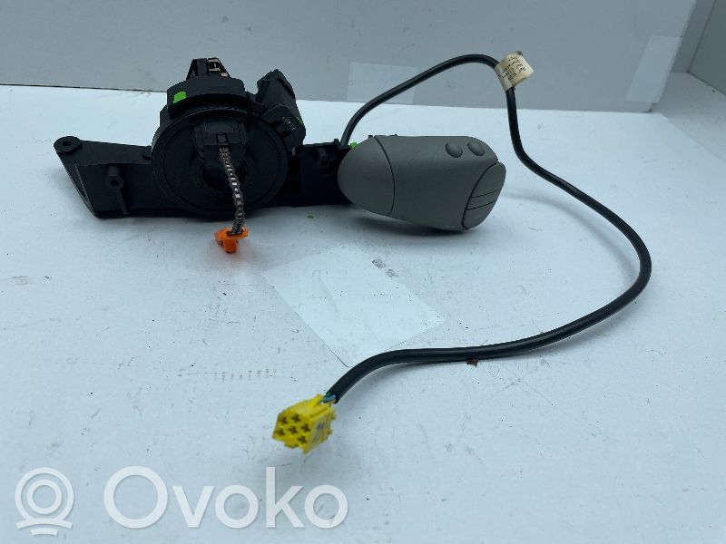 Renault Twingo I Keleivio oro pagalvės jungtukas 