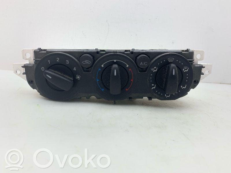 Climate control unit   7M5T19980AA