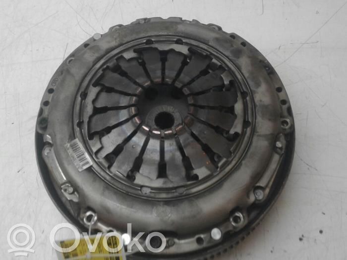 Opel Meriva B Koło zamachowe 