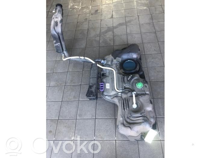 Polttoainesäiliö   9826626580