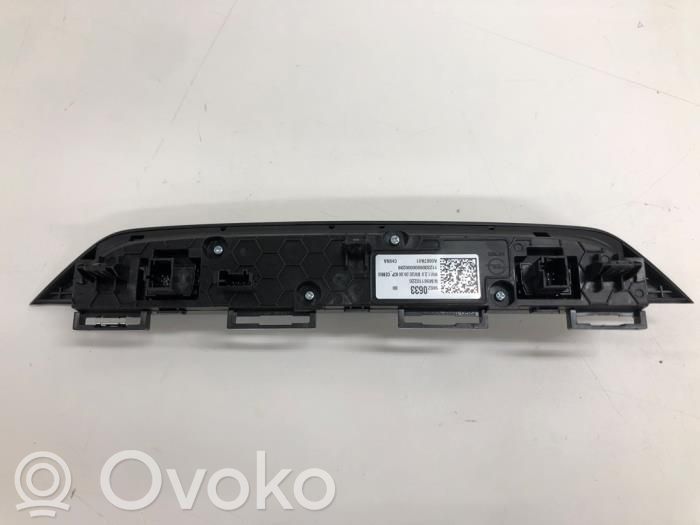Head unit multimedia control   9862063380