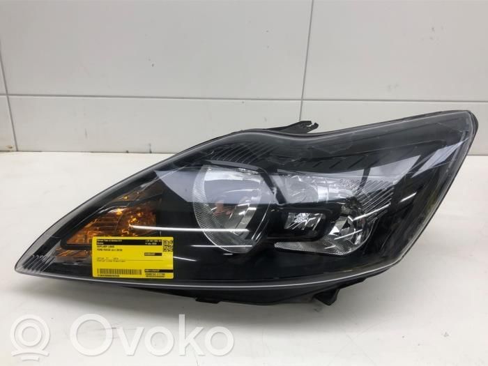 Headlight/headlamp   8M5113101CF