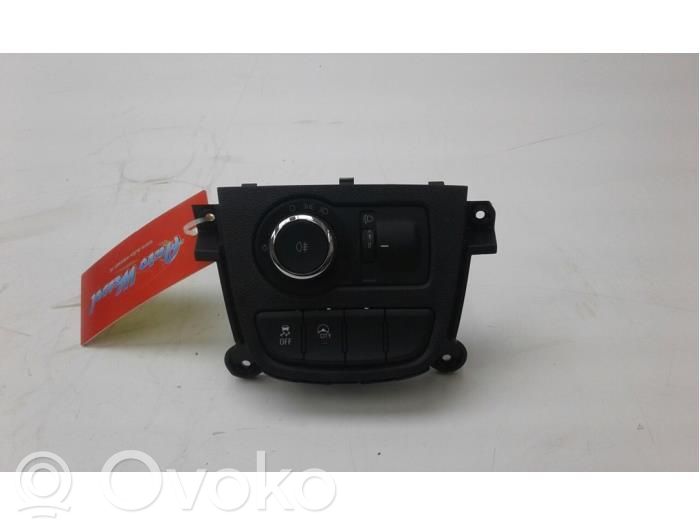 Light switch   95248614